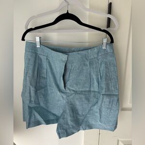 Tuckernuck pleated chambray shorts XL